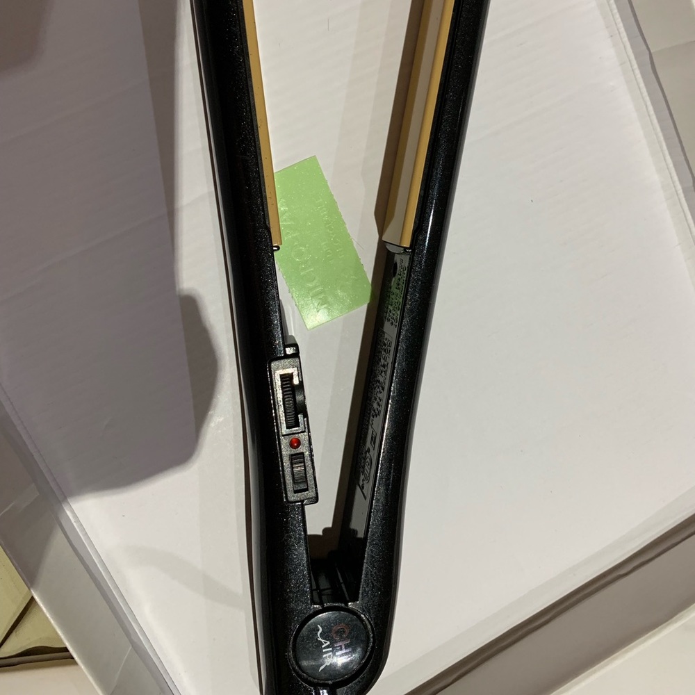 CHI Air Flat iron